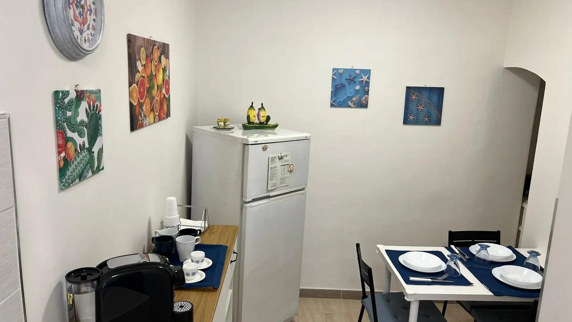 Semesterbostad Scalinata Del Nespolo Acitrezza Villa Aci Trezza Italien